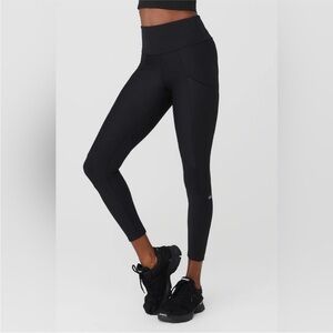 ALO Yoga Ribbed Airlift High-Waist 7/8 Enchanted Legging in size small black